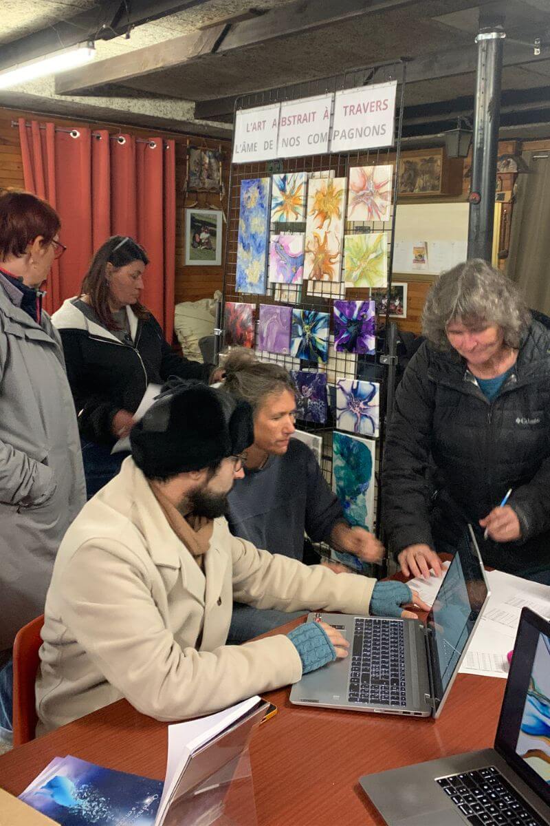 Peinture intuitive terrain éducation canine avec Anna Grosfort